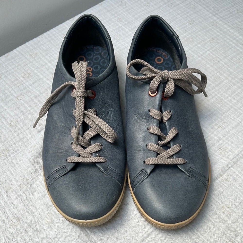 Ecco Blue Leather Comfort Sneakers Shoes Size 39 (US 8)